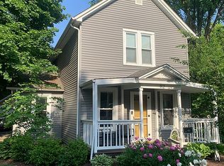 112 N College St, Batavia, IL 60510