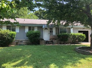 2753 E Linwood St, Springfield, MO 65804