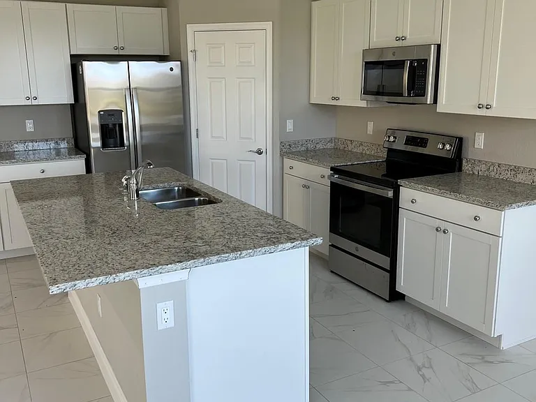 2751 NW Treviso Cir — Photo 14