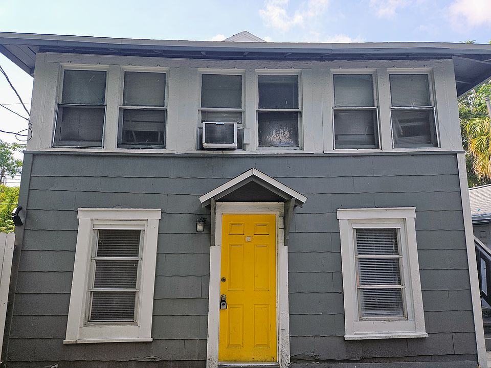 1st image of 944 1/2 15th Ave S #1