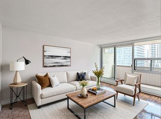 33 Isabella St #2211-C08, Toronto, ON M4Y 2P7