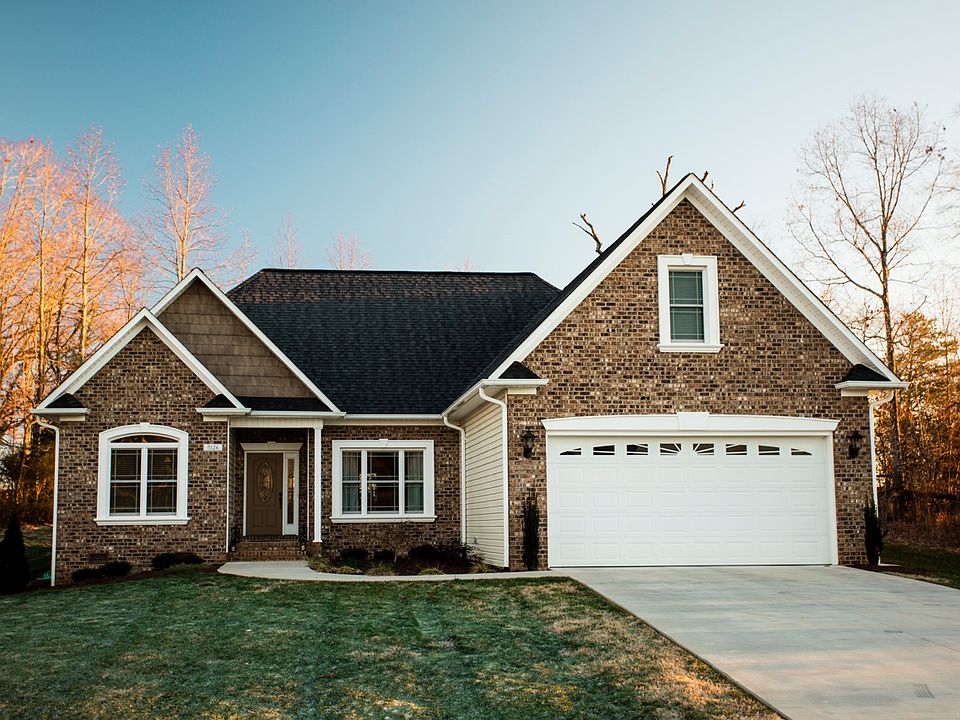 1st image of 5126 Regents Park Dr