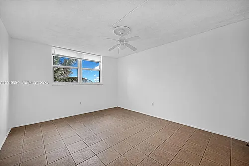 1075 NE Miami Gardens Dr #408 Photo 1