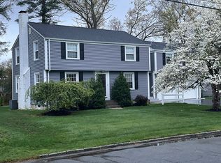 5 Hillcrest Ave, Smithfield, RI 02828