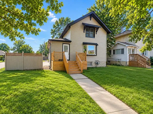 1597 Bruce Ave, Windsor, ON N8X 1Y1