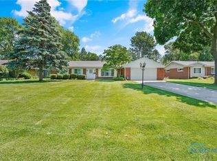 3838 Greenview Dr, Toledo, OH 43606