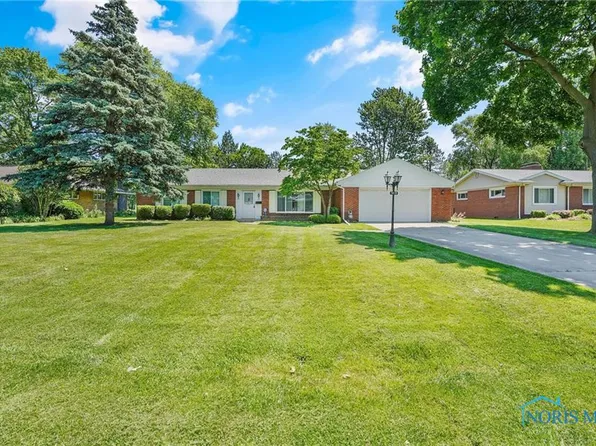 3838 Greenview Dr, Toledo, OH 43606