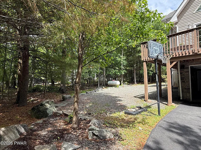 176 Gunstock Ln — Photo 49