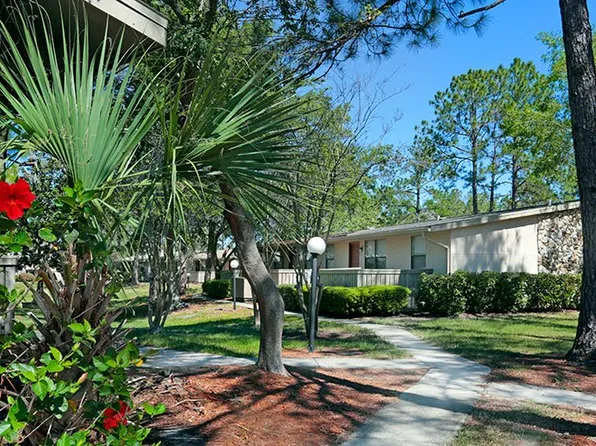 Kings Crossing Apartments