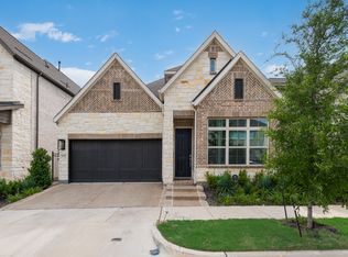 3132 Cliff Swallow Ln, Arlington, TX 76005