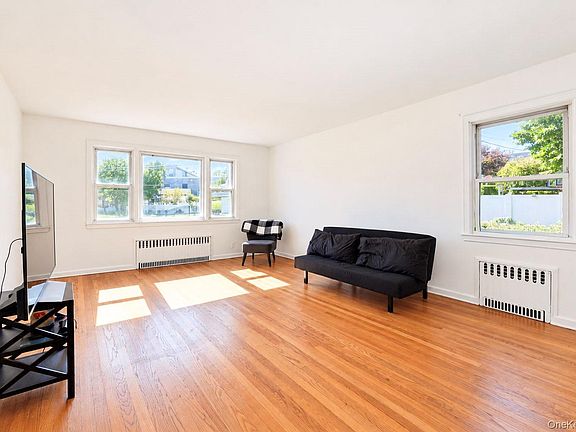 2nd image of 191 Hildreth Place