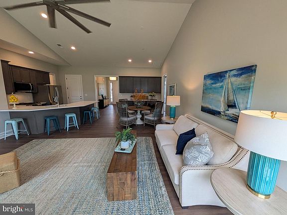 5th image of 28477 Wedgeway Cir