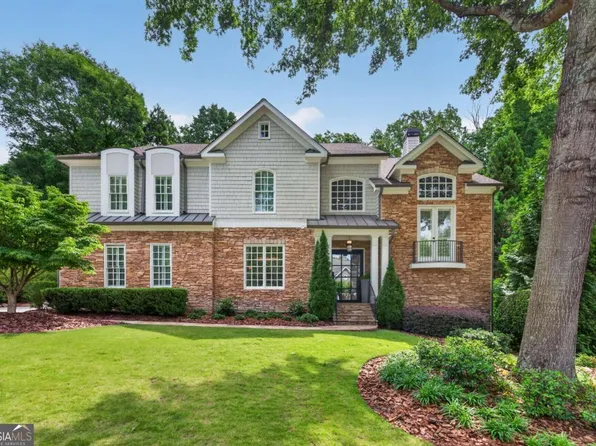 800 Lake Summit Dr, Sandy Springs, GA 30342
