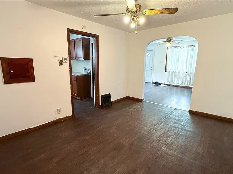 987 Boone St — Photo 10