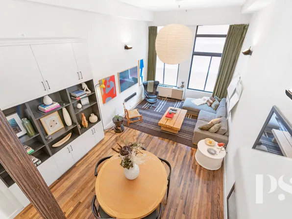 67 East 11th Street 517 image 3 of 12