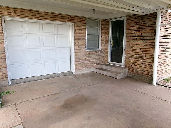 3rd image of 804 Bagwell St