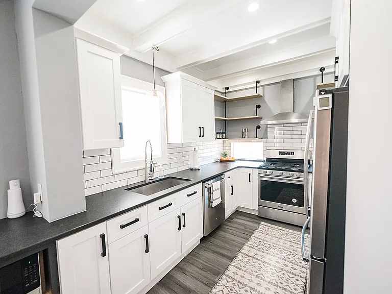 3324 Crescent Dr — Photo 6