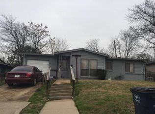 2313 Debra Court Dr, Fort Worth, TX 76112