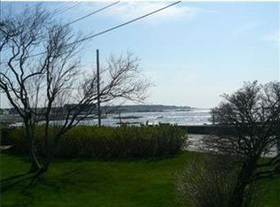 223 Beach Ave, Kennebunk, ME 04043