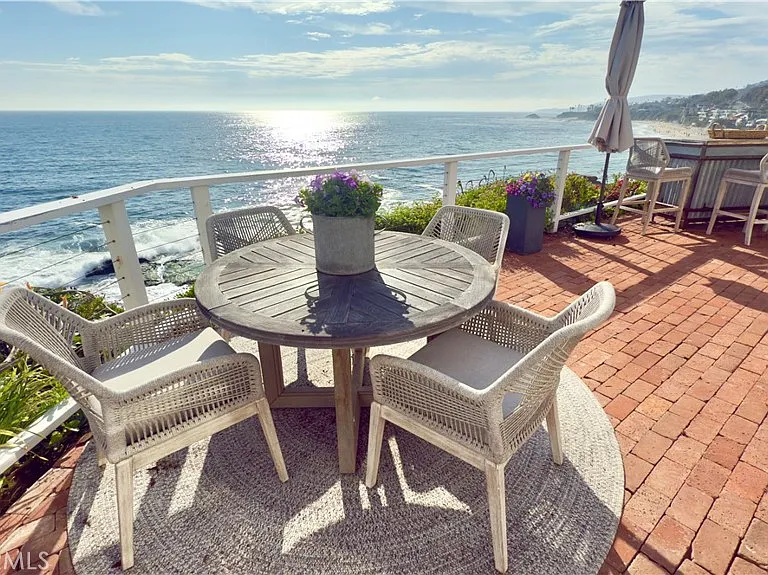 7 Camel Point Dr — Photo 2