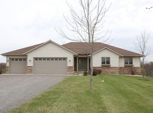 14688 Hidden River Dr, South Haven, MN 55382