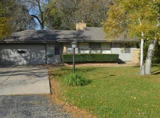 8849 N Seneca Rd, Bayside, WI 53217