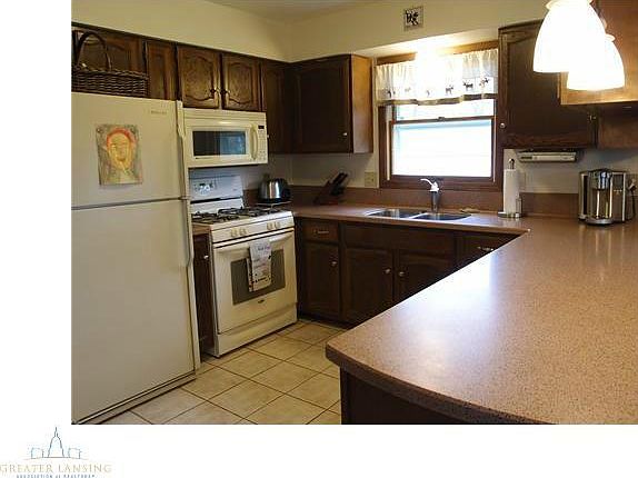 4th image of 6378 E Towar Ave