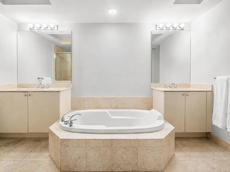 801 S Olive Ave #914 — Photo 19