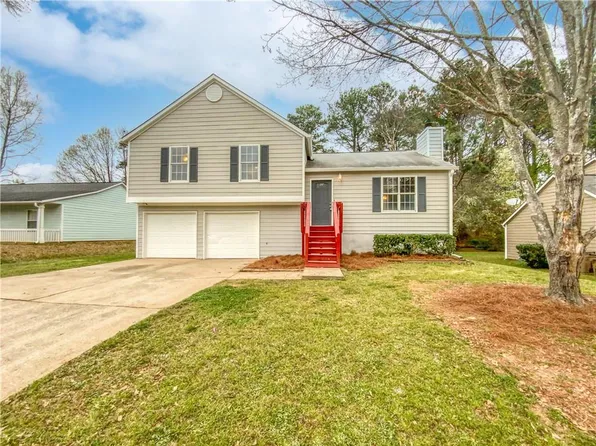3546 Clearview Dr, Rex, GA 30273