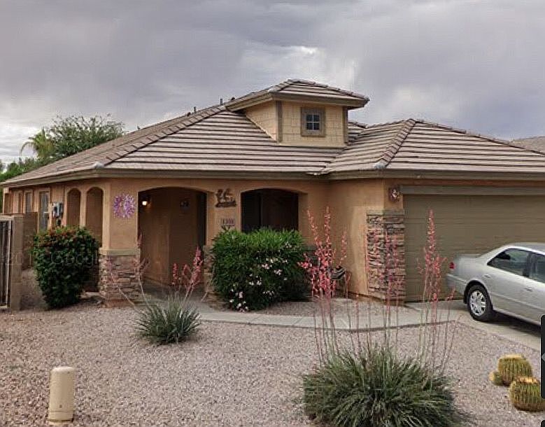 1st image of 1339 E Laurel Pl