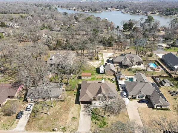 110 Trailwood Rd, Mabank, TX 75156