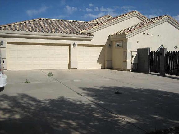 3rd image of 399 W VIA DE ARBOLES Street