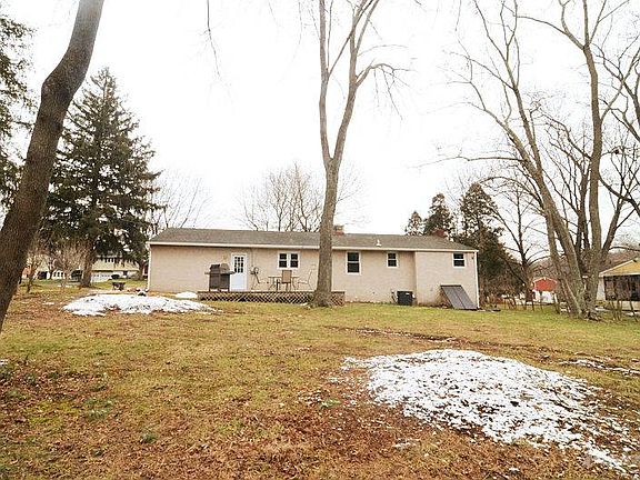 Large - Private Back Yard