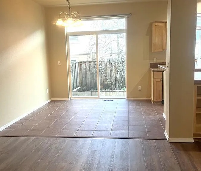 17284 Pleasanton Ln — Photo 15