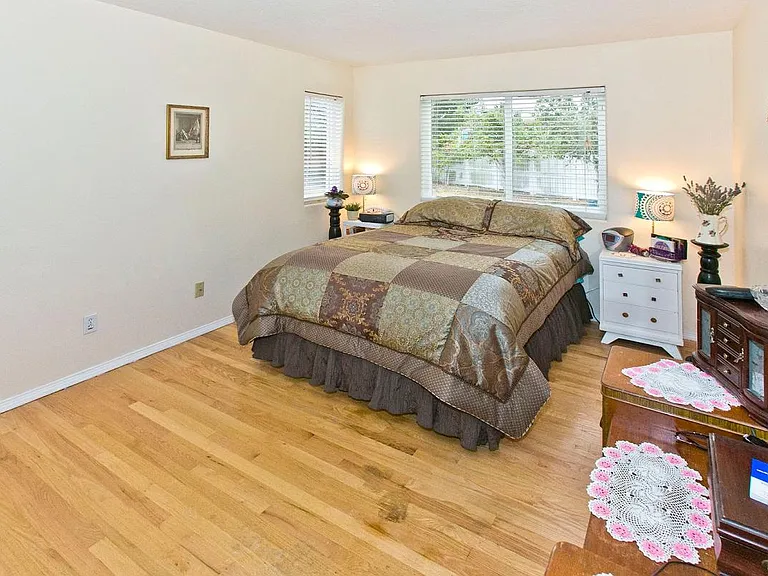 15483 NW Decatur Way — Photo 3