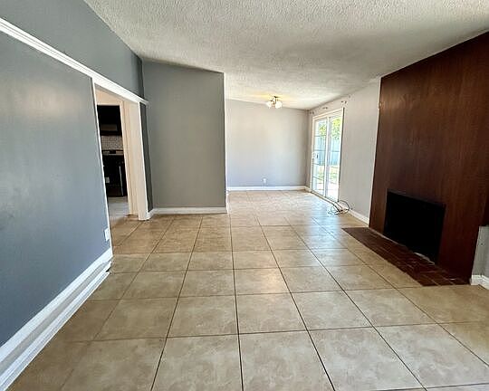 4th image of 8198 Helena Ave