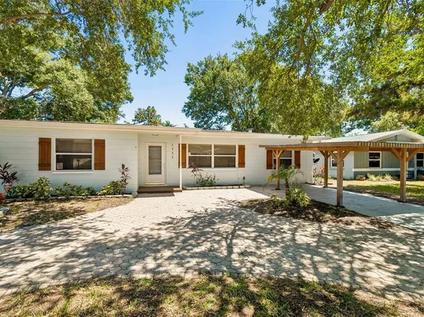 1555 Magnolia Dr, Clearwater, FL 33756