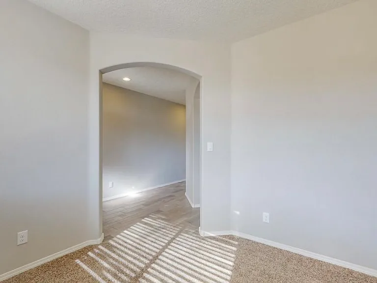 6727 Oro Valley Rd NW — Photo 16