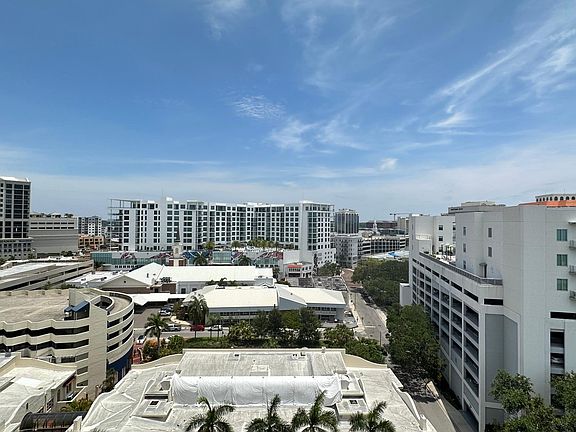 3rd image of 101 S Gulfstream Ave #15