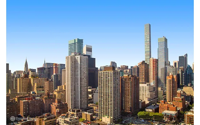 Sold by Douglas Elliman | media 8