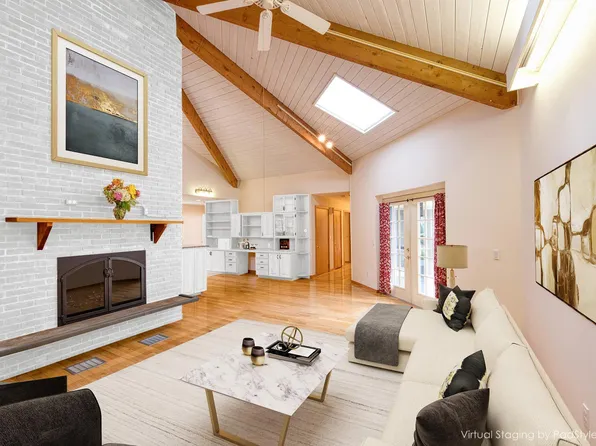 106 Ambleside Drive, Falmouth, MA 02540