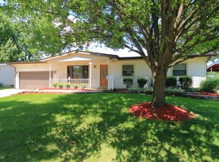 755 Pelican Ln, Florissant, MO