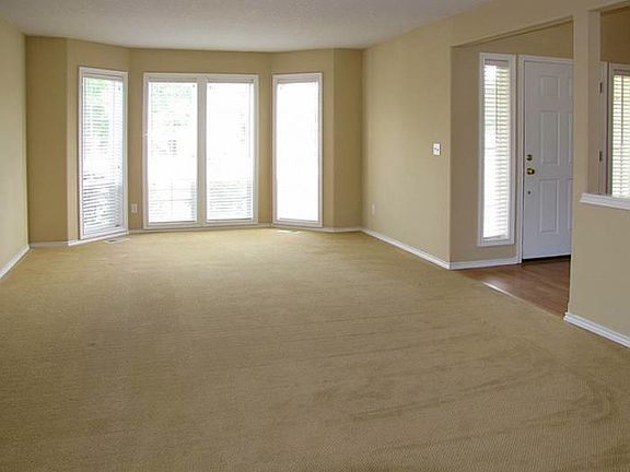 5th image of 6108 SE Sierra St