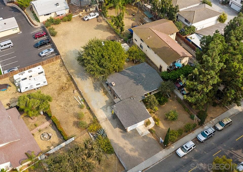 1st image of 845 Avenida De Benito Juarez
