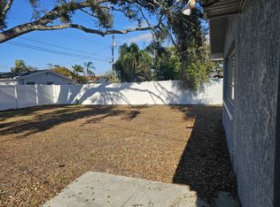 10475 Valencia Rd, Seminole, FL 33772