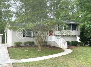 3938 Somerdale Ln, Charlotte, NC 28205