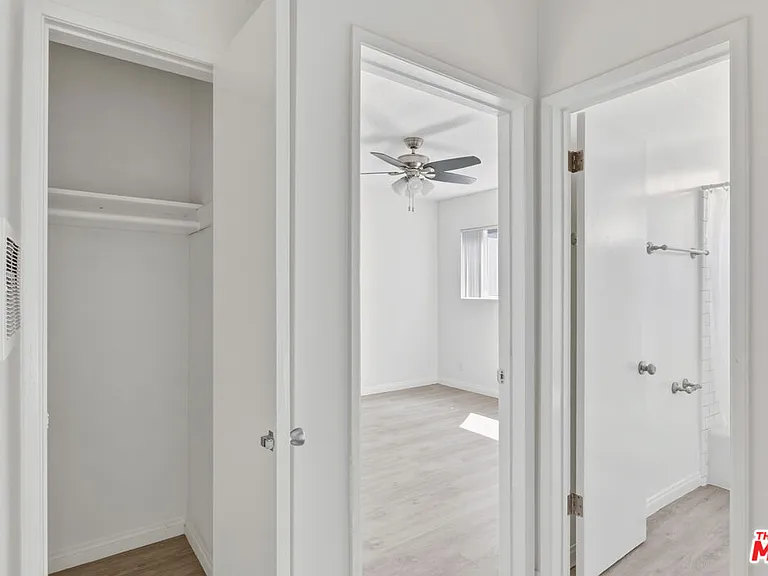 11746 Goshen Ave #6 — Photo 19