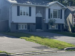19 Briardale Blvd, Quinte West, ON K8V6P9