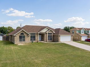 111 Encino Dr, Del Rio, TX 78840