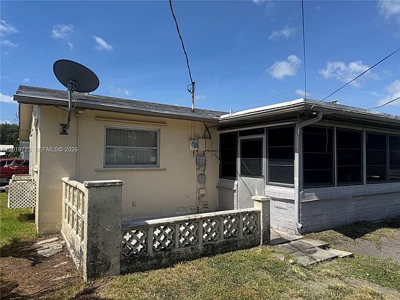 3rd image of 2309 NW 54th St